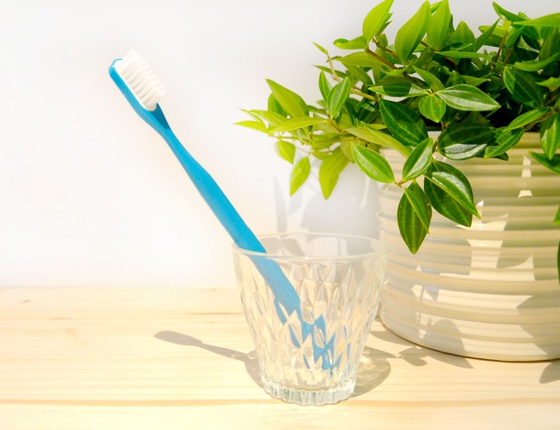 Brosse à dent à tête rechargeable bleue - poils médium