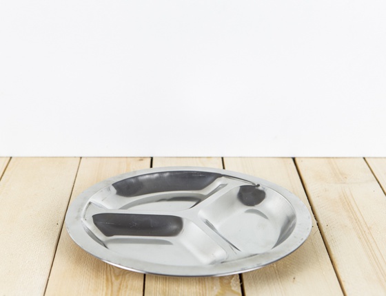 Assiette inox à compartiments