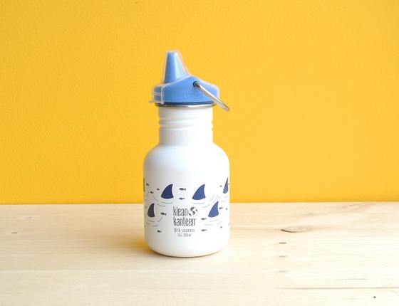 Gourde inox 355 ml simple paroi requin & son bouchon à bec