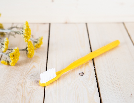 Manche de brosse à dents Lamazuna jaune